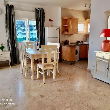 شقة Apartamento Club Algaida Beach Sitio de Calahonda المظهر الخارجي الصورة