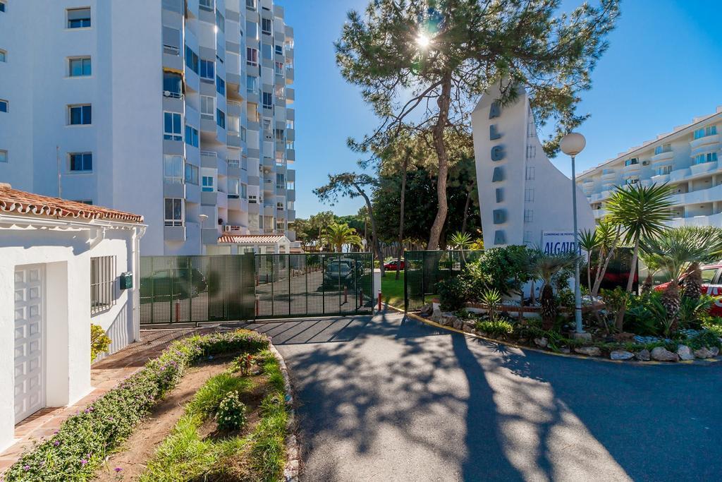 شقة Apartamento Club Algaida Beach Sitio de Calahonda المظهر الخارجي الصورة