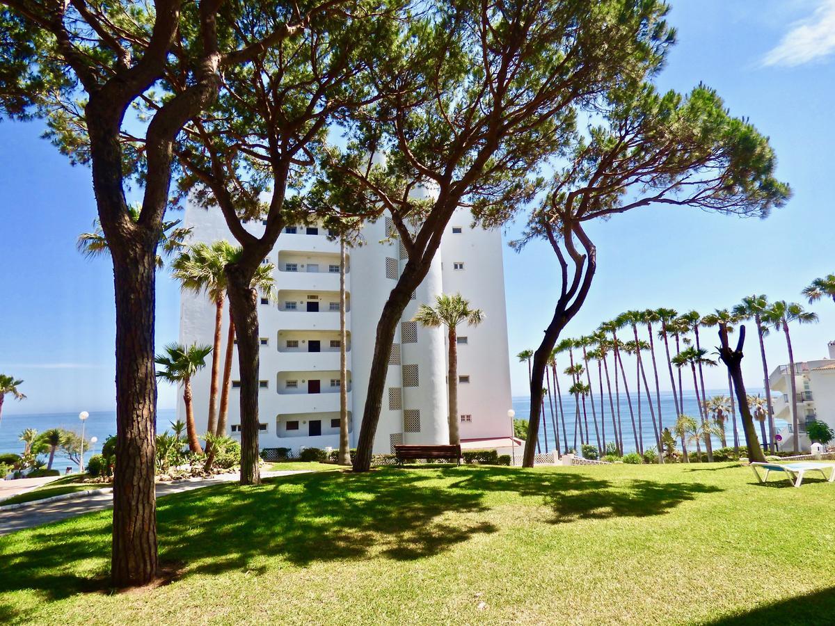 شقة Apartamento Club Algaida Beach Sitio de Calahonda المظهر الخارجي الصورة