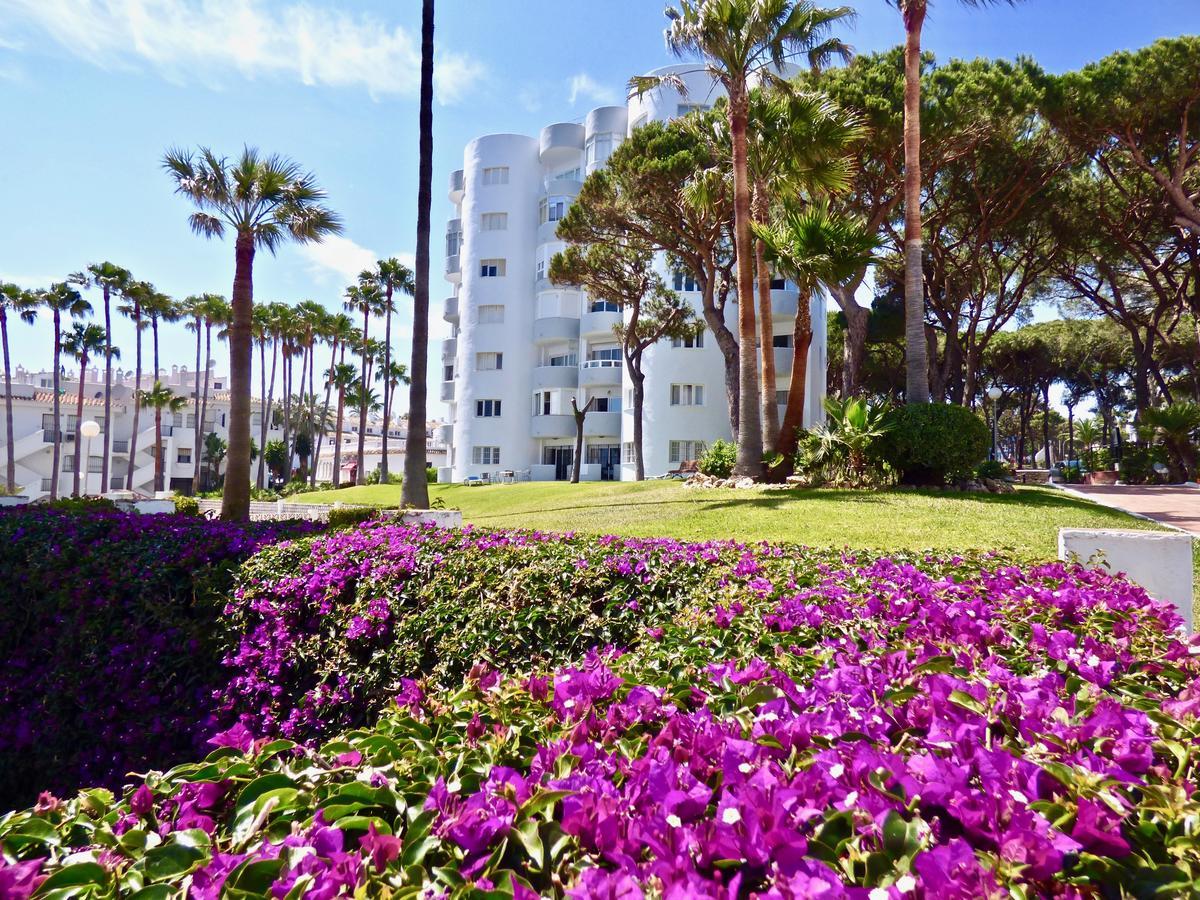 شقة Apartamento Club Algaida Beach Sitio de Calahonda المظهر الخارجي الصورة